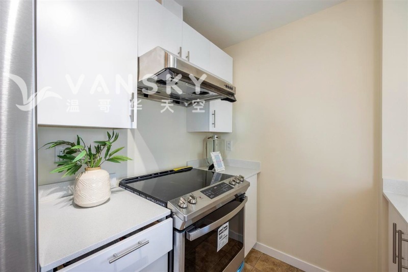 250713122530_Kitchen 2.jpg